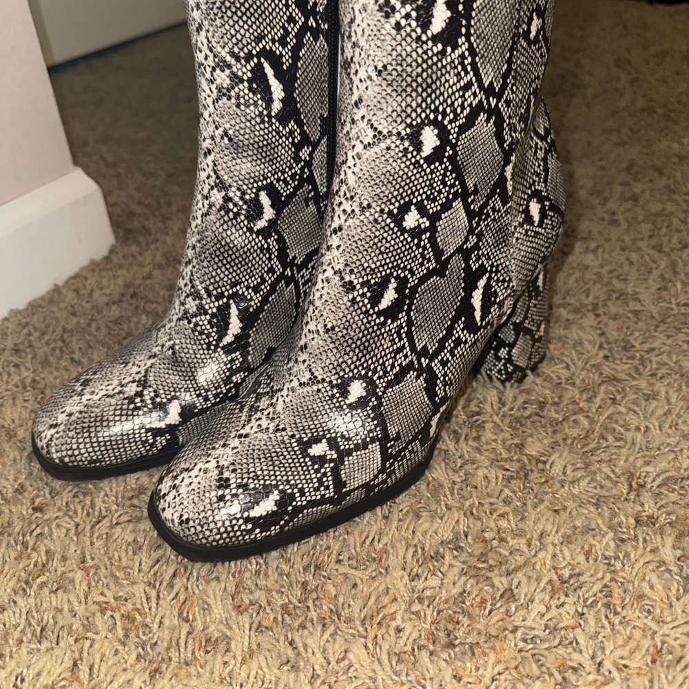 Snakeskin Patterned Women's Boots